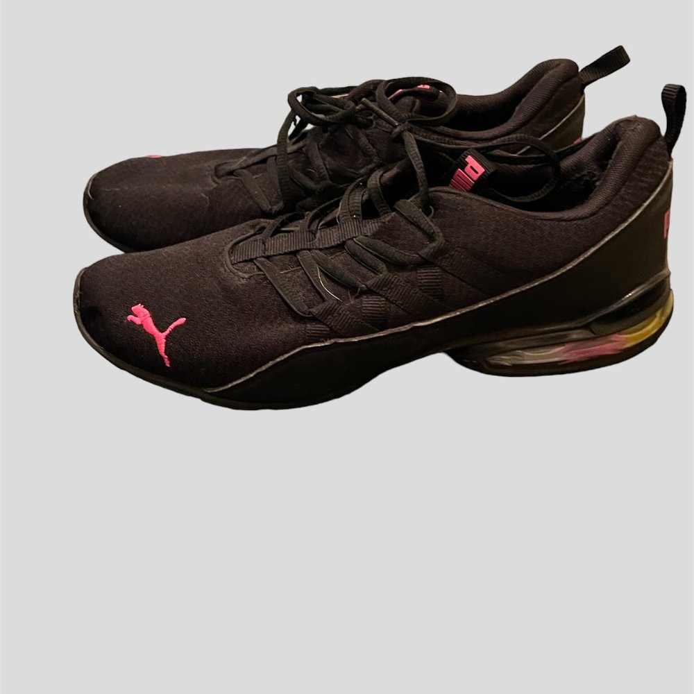 Puma size 11 Riaze running shoe